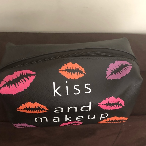 Make up bag - Picture 3 of 3